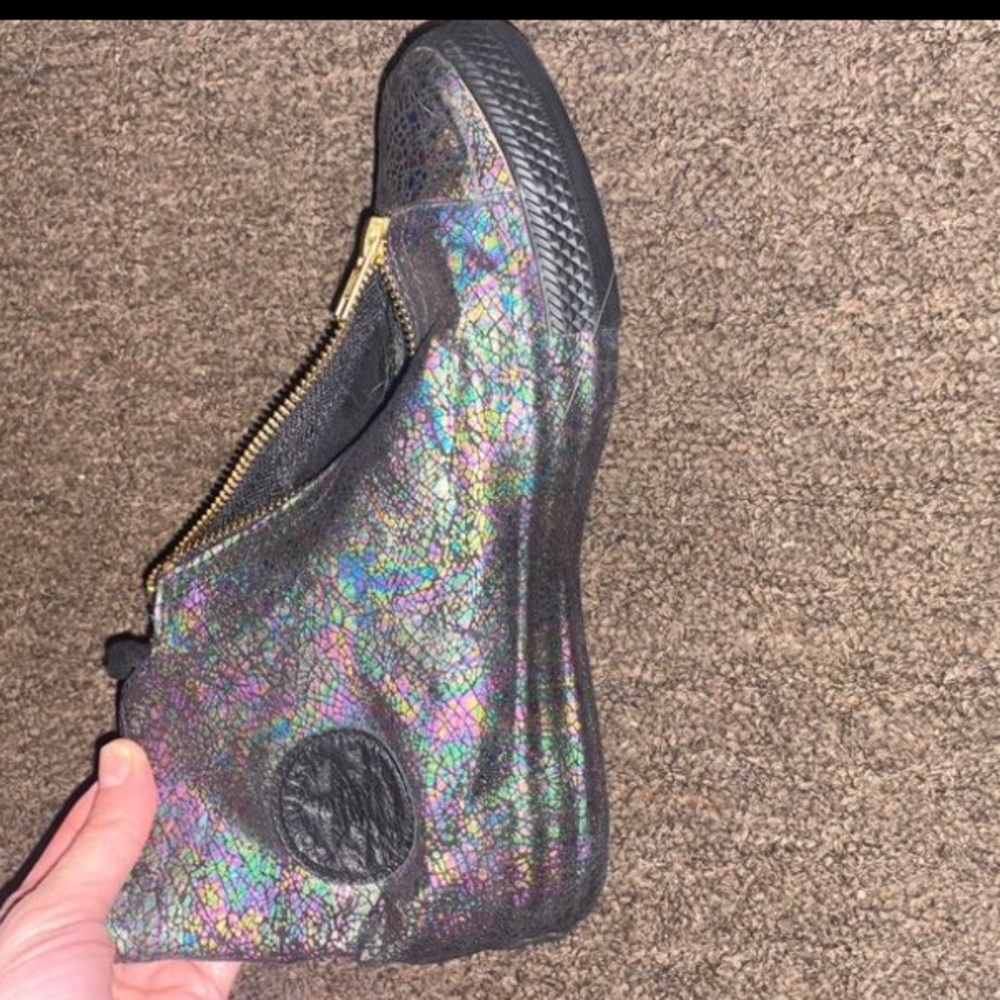 Size 8 Converse